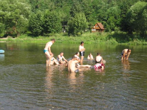 Koupání v řece Berounce - červenec